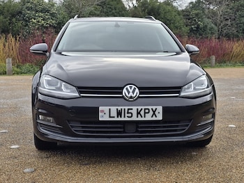 Used Volkswagen Golf 2015 for sale - 77637218: Photo