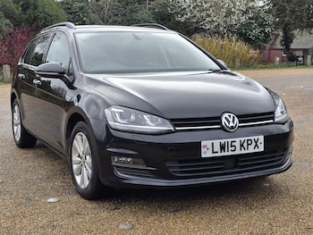 Used Volkswagen Golf 2015 for sale - 77637218: Photo