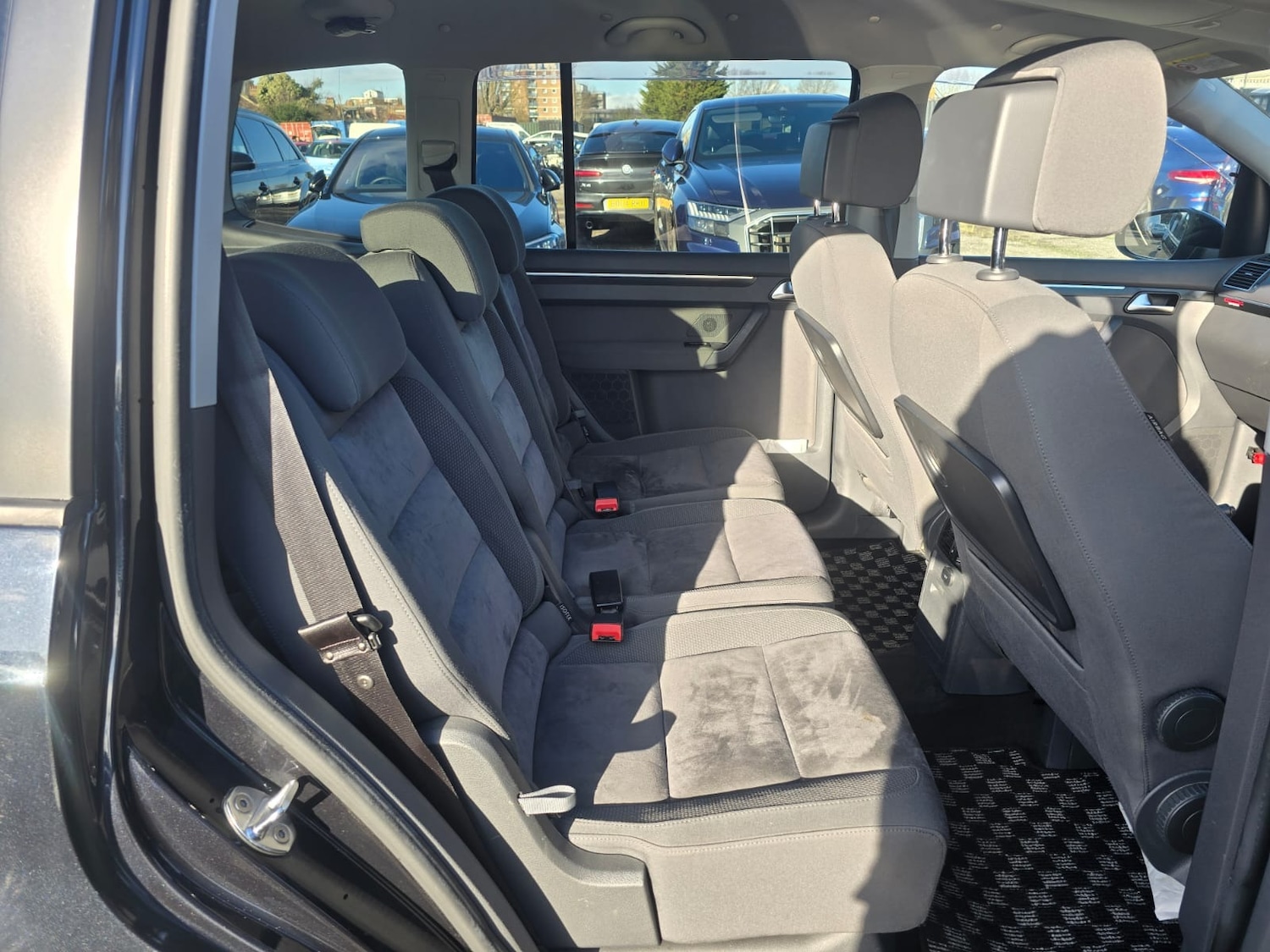 Used Volkswagen Touran 2013 for sale - 77508240: Photo 20