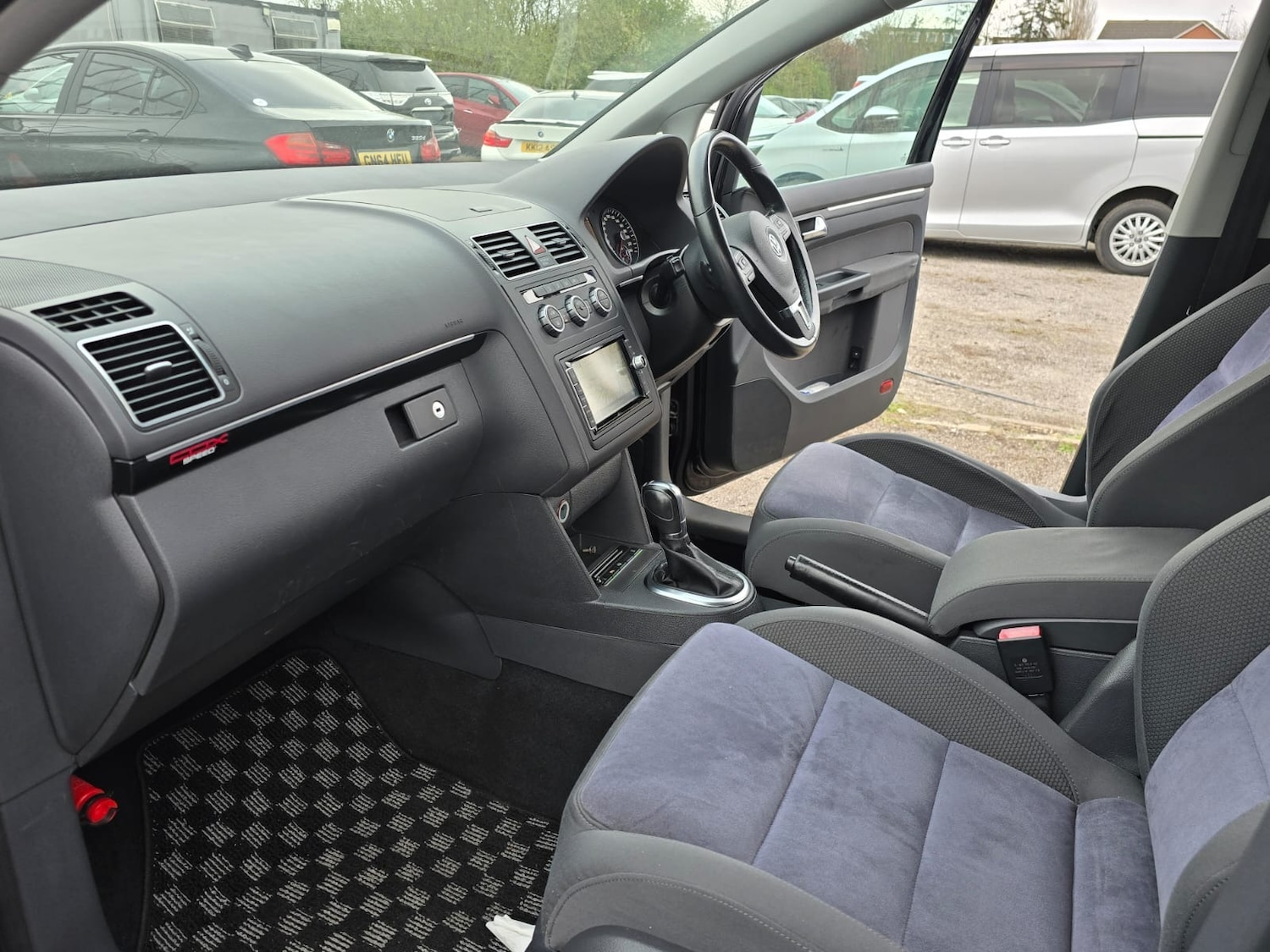 Used Volkswagen Touran 2015 for sale - 77508240: Photo 34