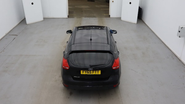 Used Ford Focus 2015 for sale - 76218755: Photo 2