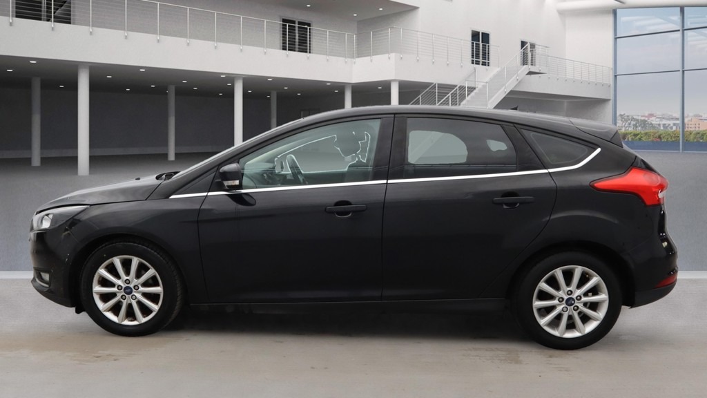 Used Ford Focus 2015 for sale - 76218755: Photo 4