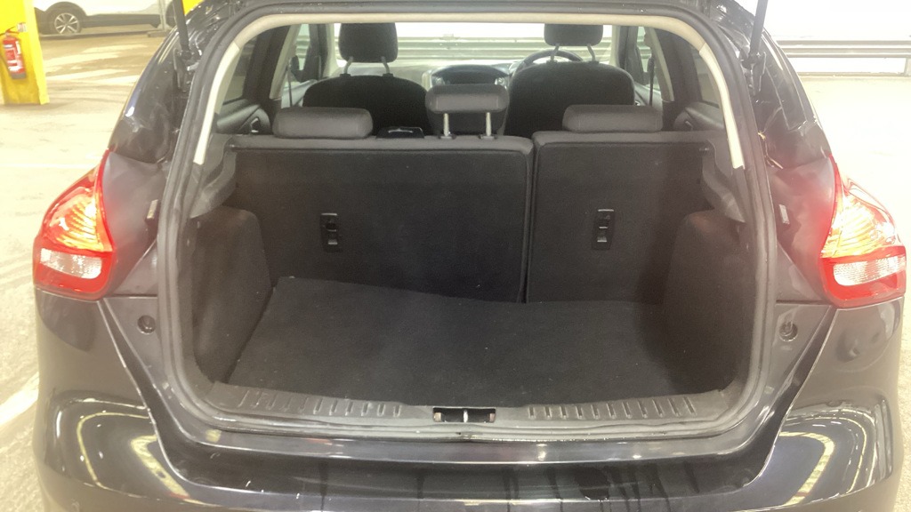 Used Ford Focus 2015 for sale - 76218755: Photo 5