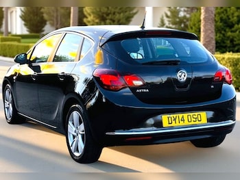 Used Vauxhall Astra 2014 for sale - 76511141: Photo