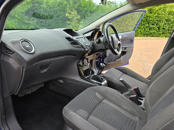 Used Ford Fiesta 2015 for sale - 74828389: Photo 23
