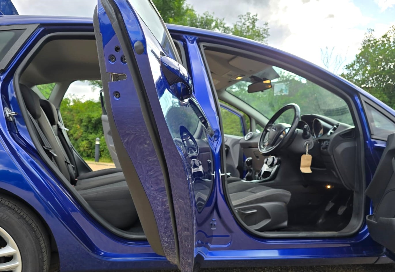 Vehicle 29