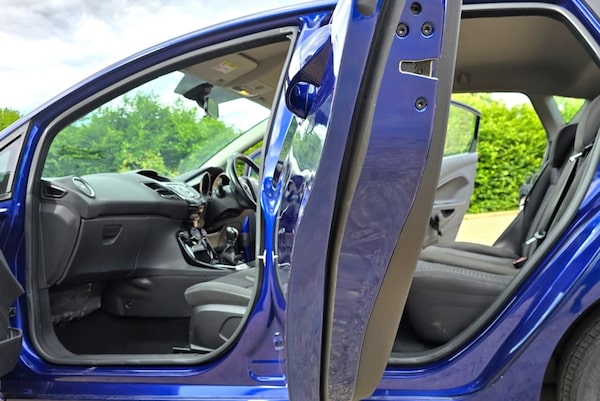 Used Ford Fiesta 2015 for sale - 74828389: Photo 33