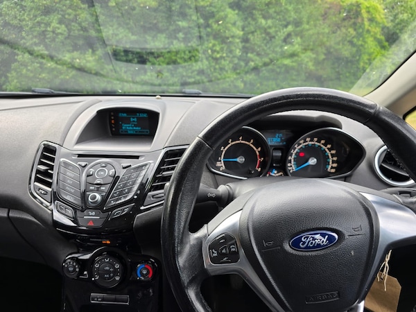 Used Ford Fiesta 2015 for sale - 74828389: Photo 34