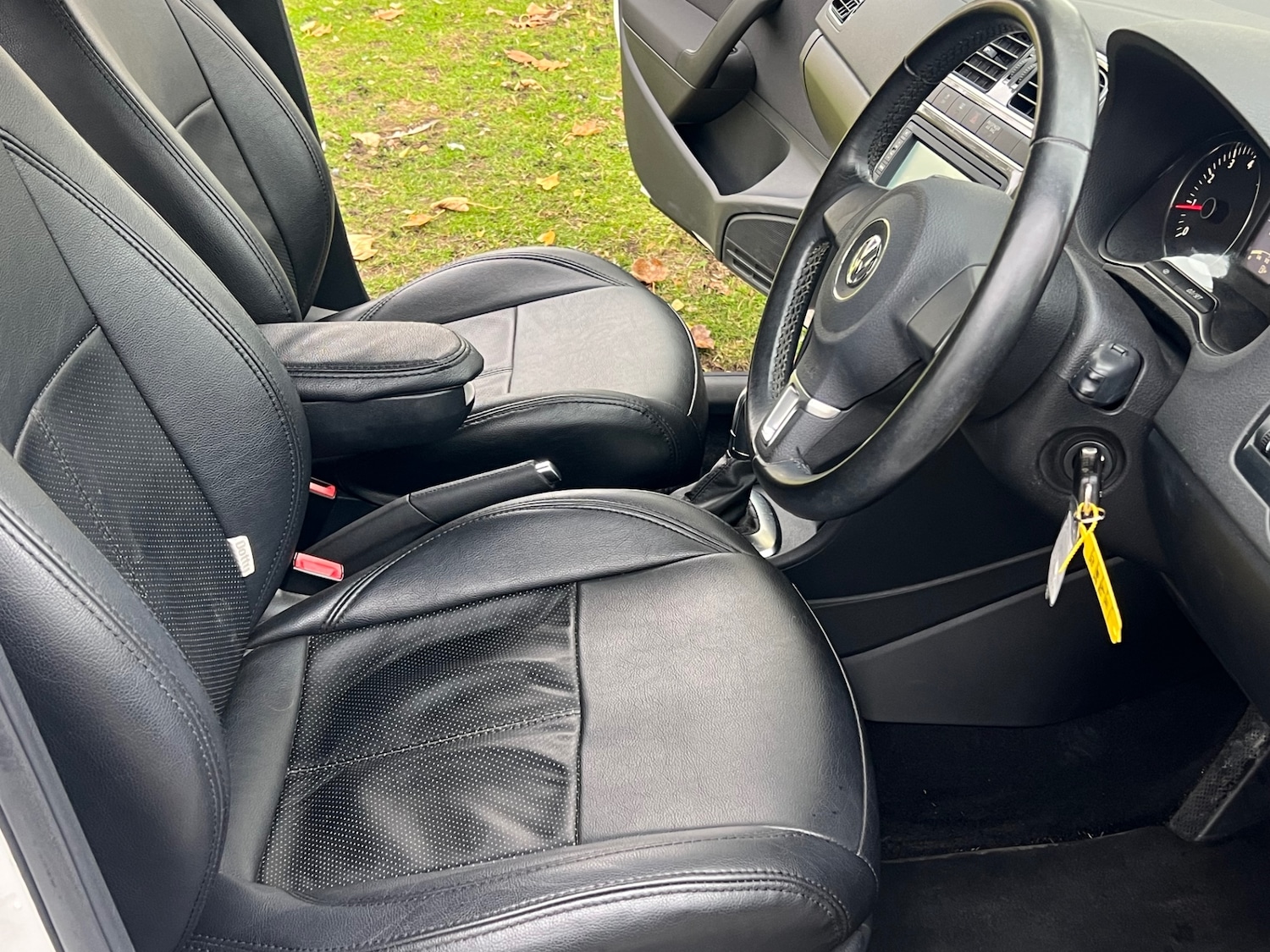 Used Volkswagen Polo 2012 for sale - 76503092: Photo 16