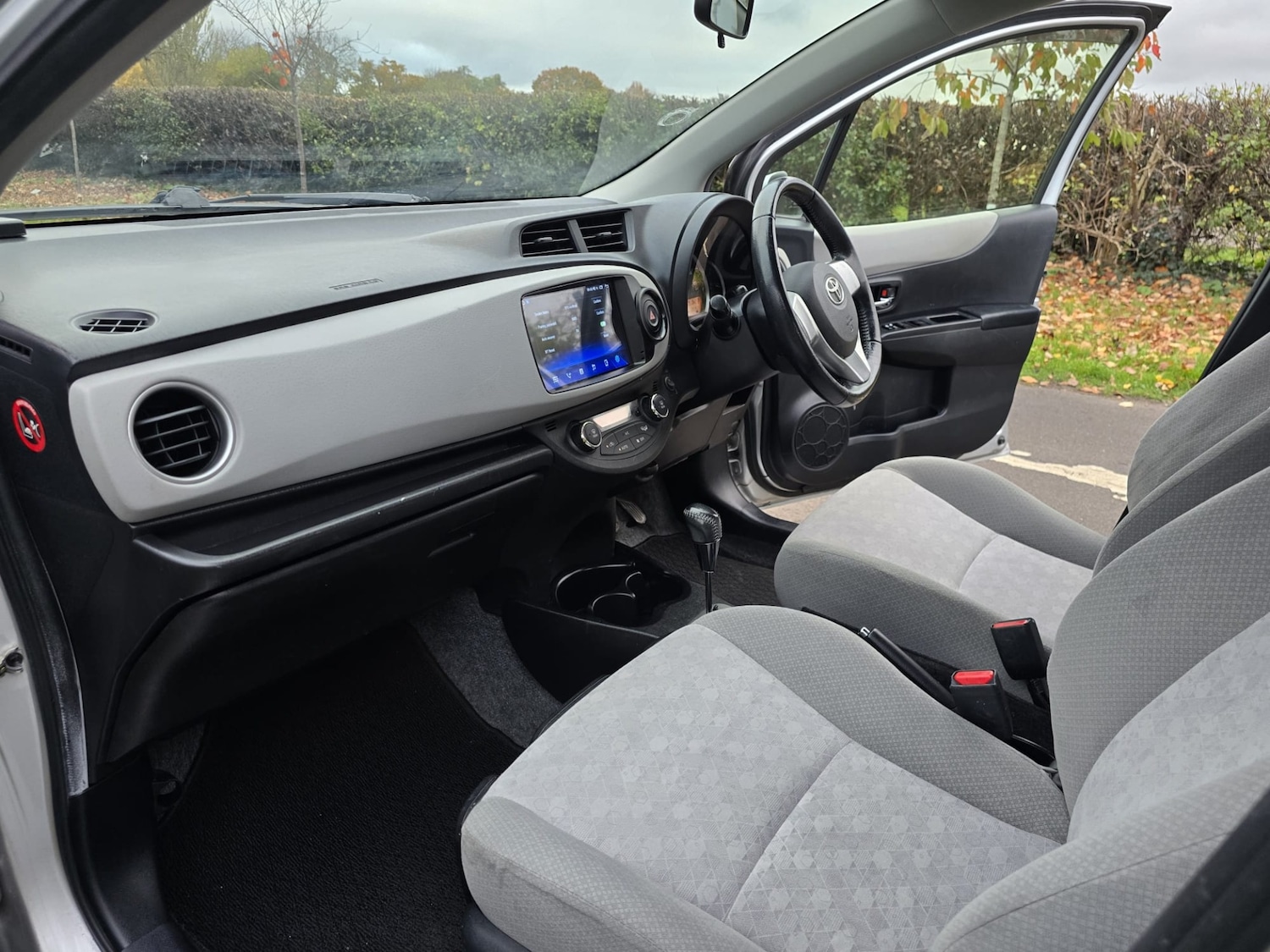 Used Toyota Yaris 2023 for sale - 76511083: Photo 18