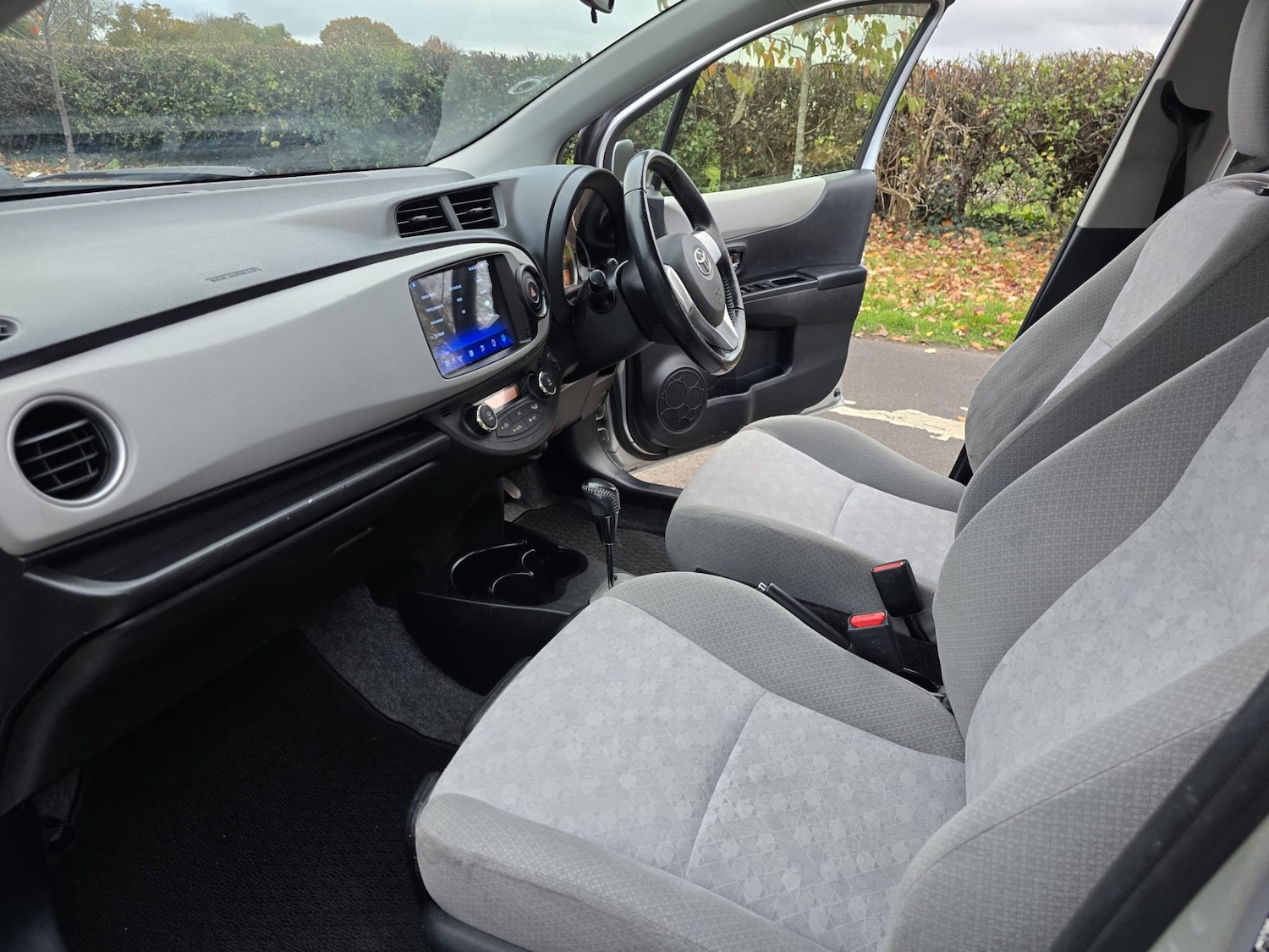 Used Toyota Yaris 2023 for sale - 76511083: Photo 19