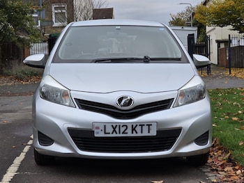 Used Toyota Yaris 2012 for sale - 76511083: Photo