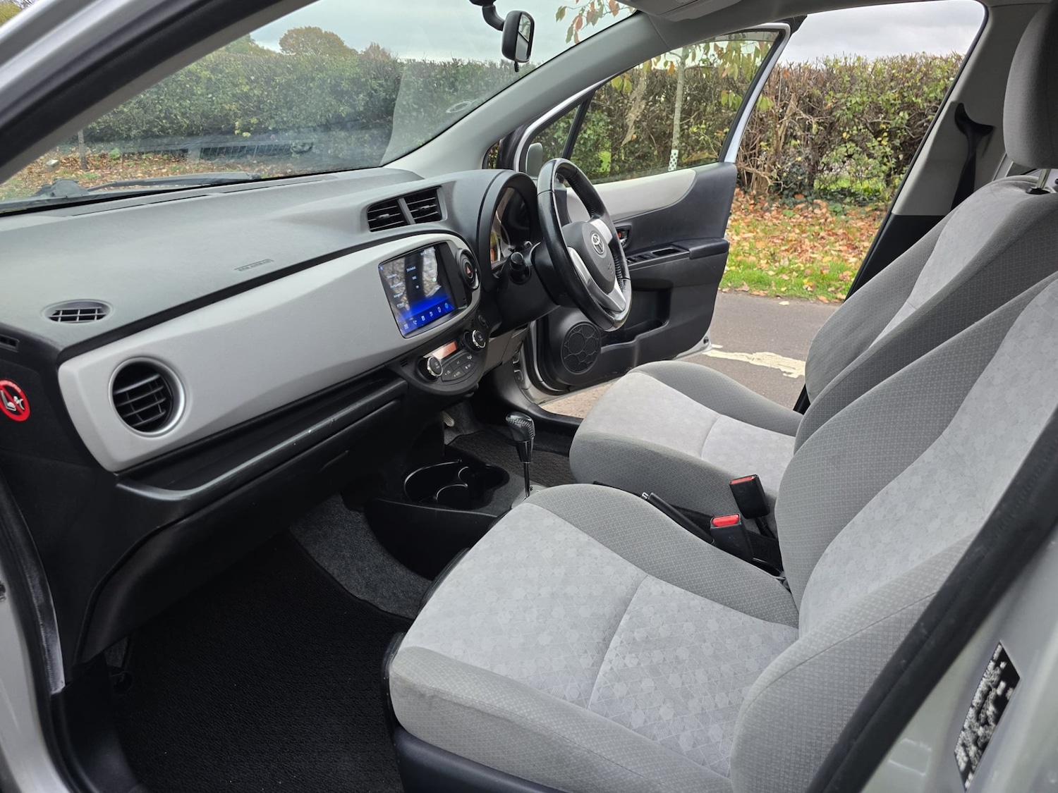 Used Toyota Yaris 2023 for sale - 76511083: Photo 20