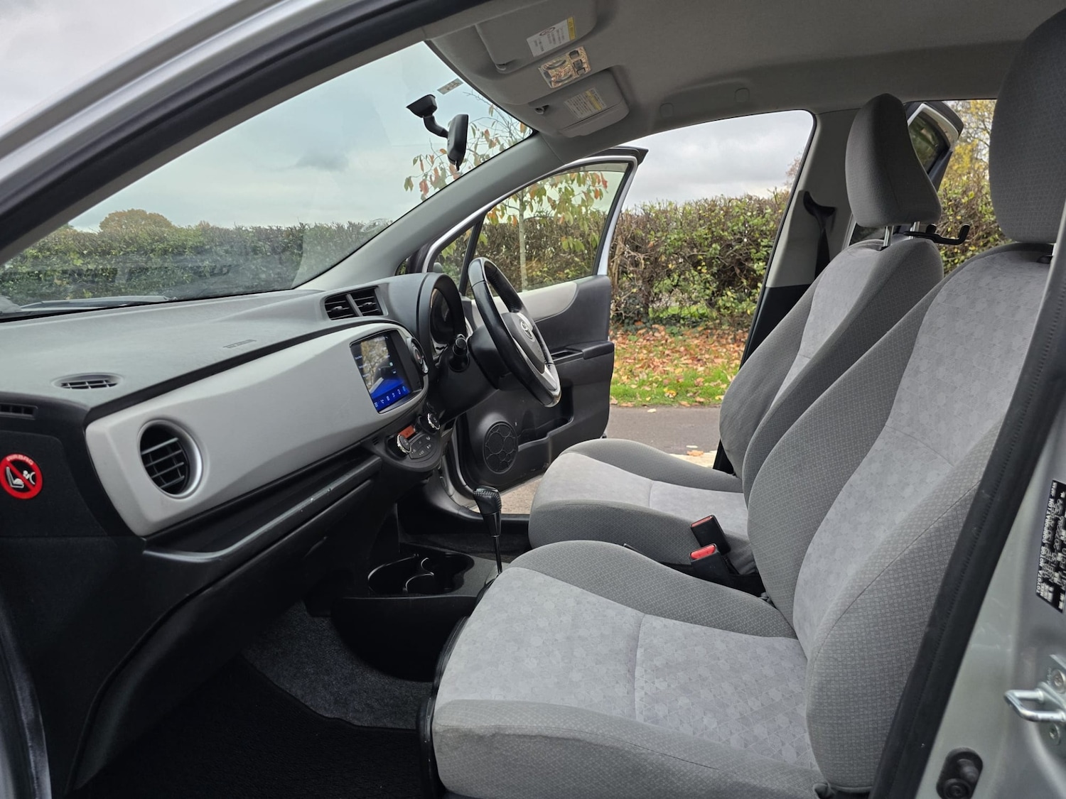 Used Toyota Yaris 2023 for sale - 76511083: Photo 21