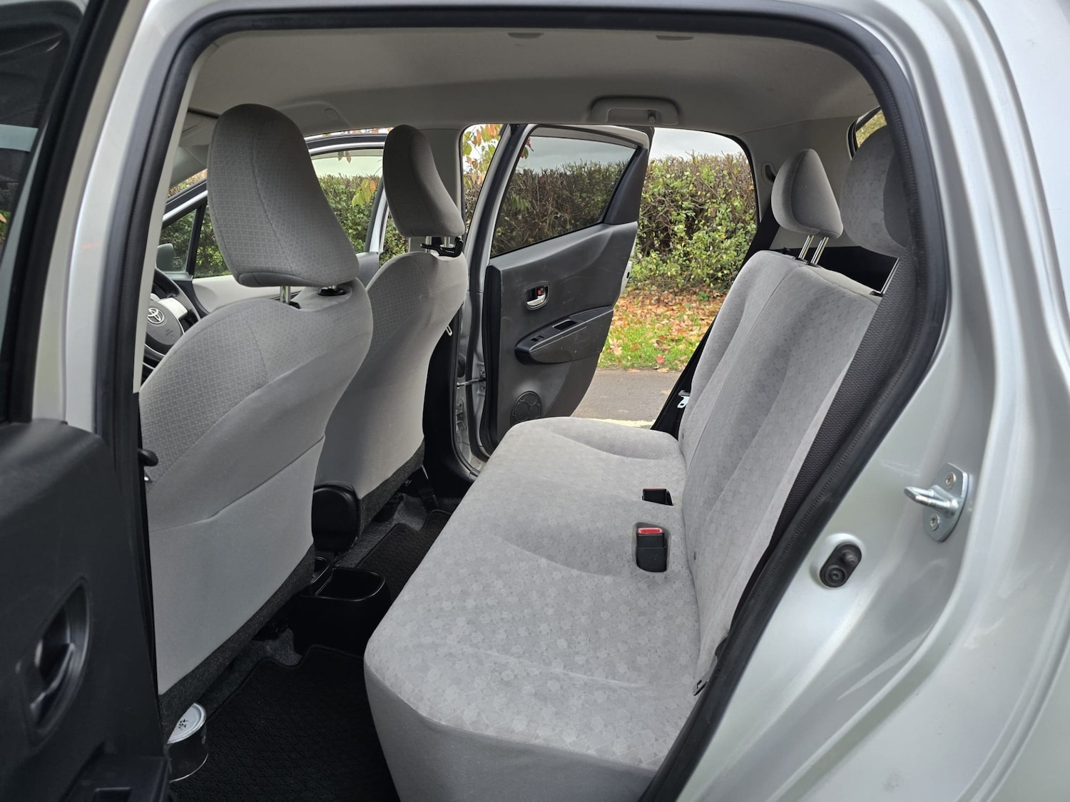 Used Toyota Yaris 2023 for sale - 76511083: Photo 25