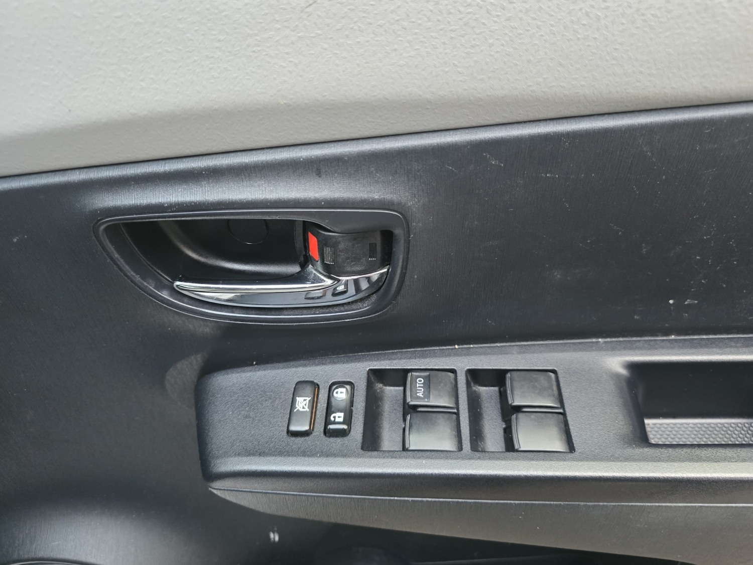 Used Toyota Yaris 2023 for sale - 76511083: Photo 27