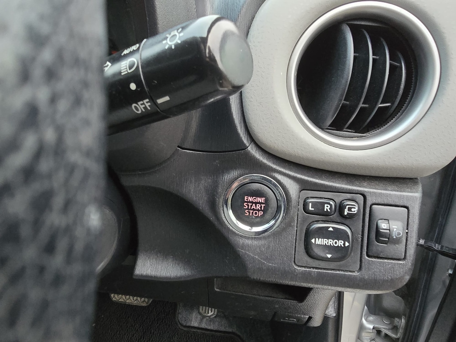 Used Toyota Yaris 2023 for sale - 76511083: Photo 28