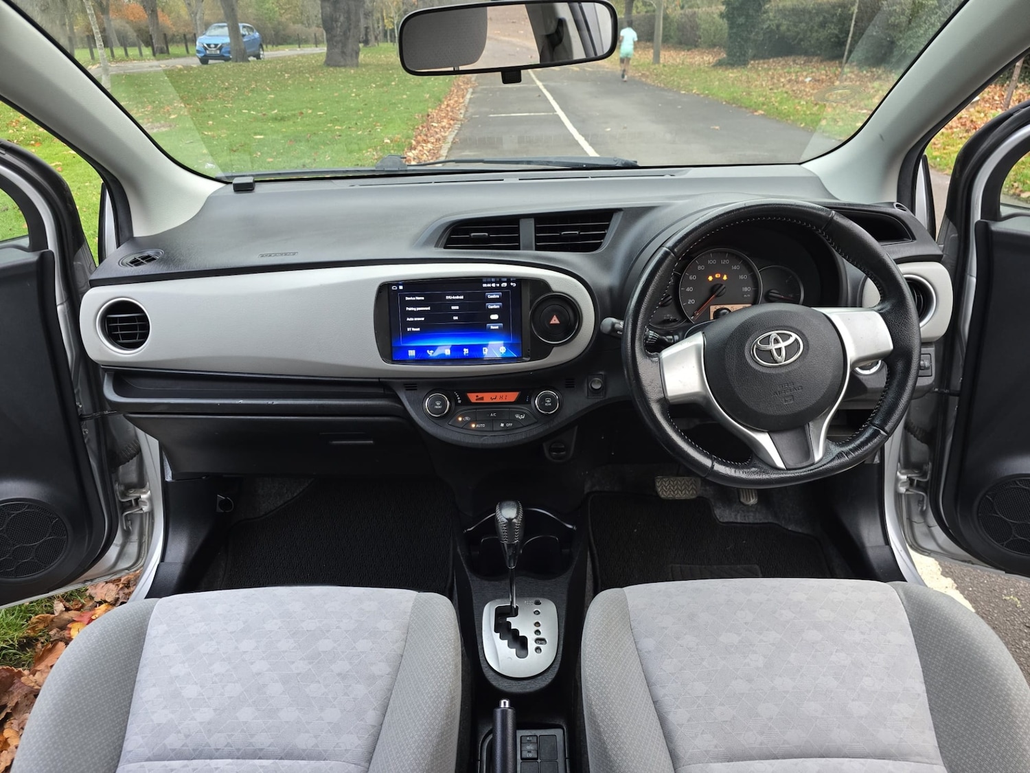 Used Toyota Yaris 2023 for sale - 76511083: Photo 29