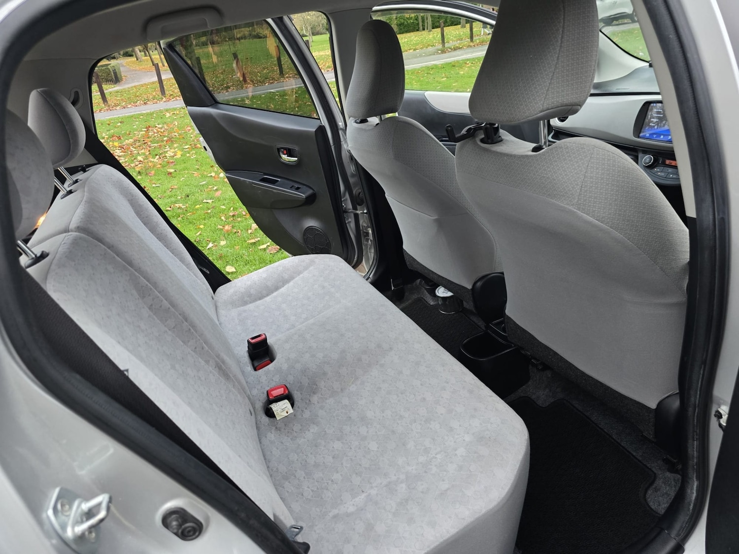 Used Toyota Yaris 2023 for sale - 76511083: Photo 30