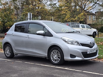 Used Toyota Yaris 2012 for sale - 76511083: Photo