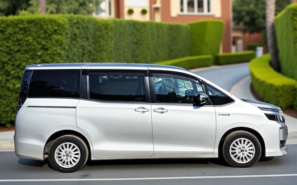 Used Toyota Voxy 2016 for sale - 74446354: Photo 12