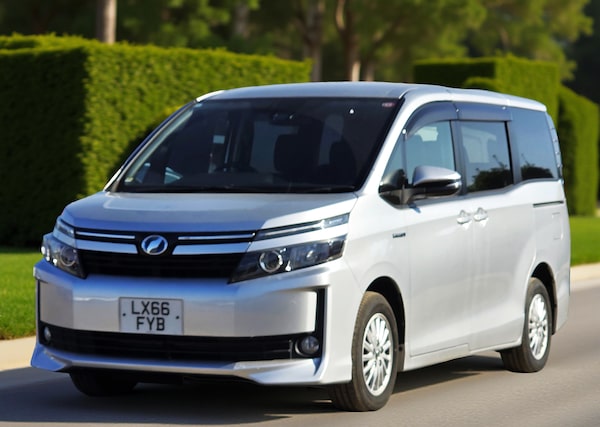 Used Toyota Voxy 2016 for sale - 74446354: Photo 2