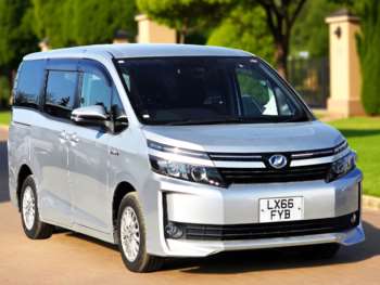 Used Toyota Voxy 2016 for sale - 74446354: Photo