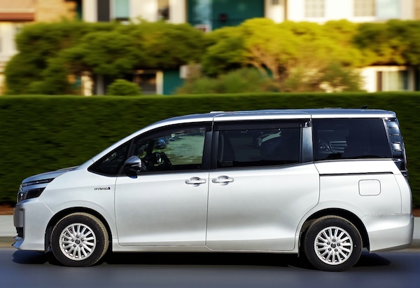 Used Toyota Voxy 2016 for sale - 74446354: Photo 8