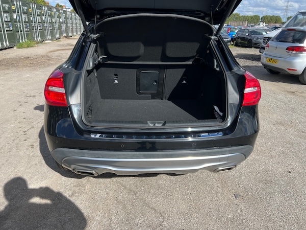 Used Mercedes-Benz GLA 2016 for sale - 76070521: Photo 6