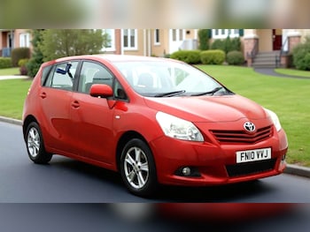 Used Toyota Verso 2010 for sale - 75621477: Photo