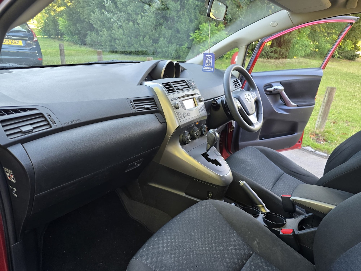 Used Toyota Verso 2010 for sale - 75621477: Photo 59