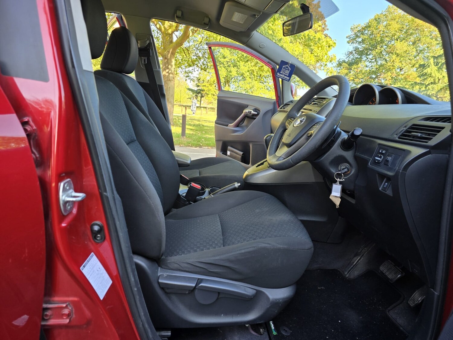 Used Toyota Verso 2010 for sale - 75621477: Photo 63