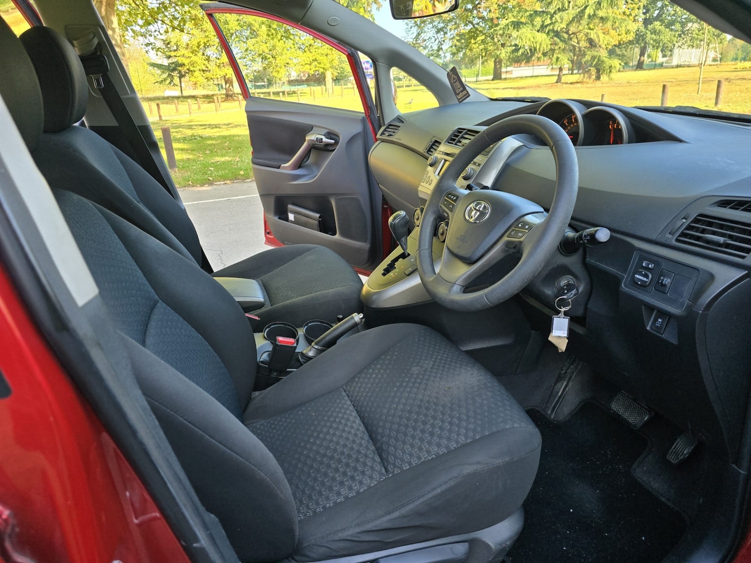 Used Toyota Verso 2010 for sale - 75621477: Photo 64