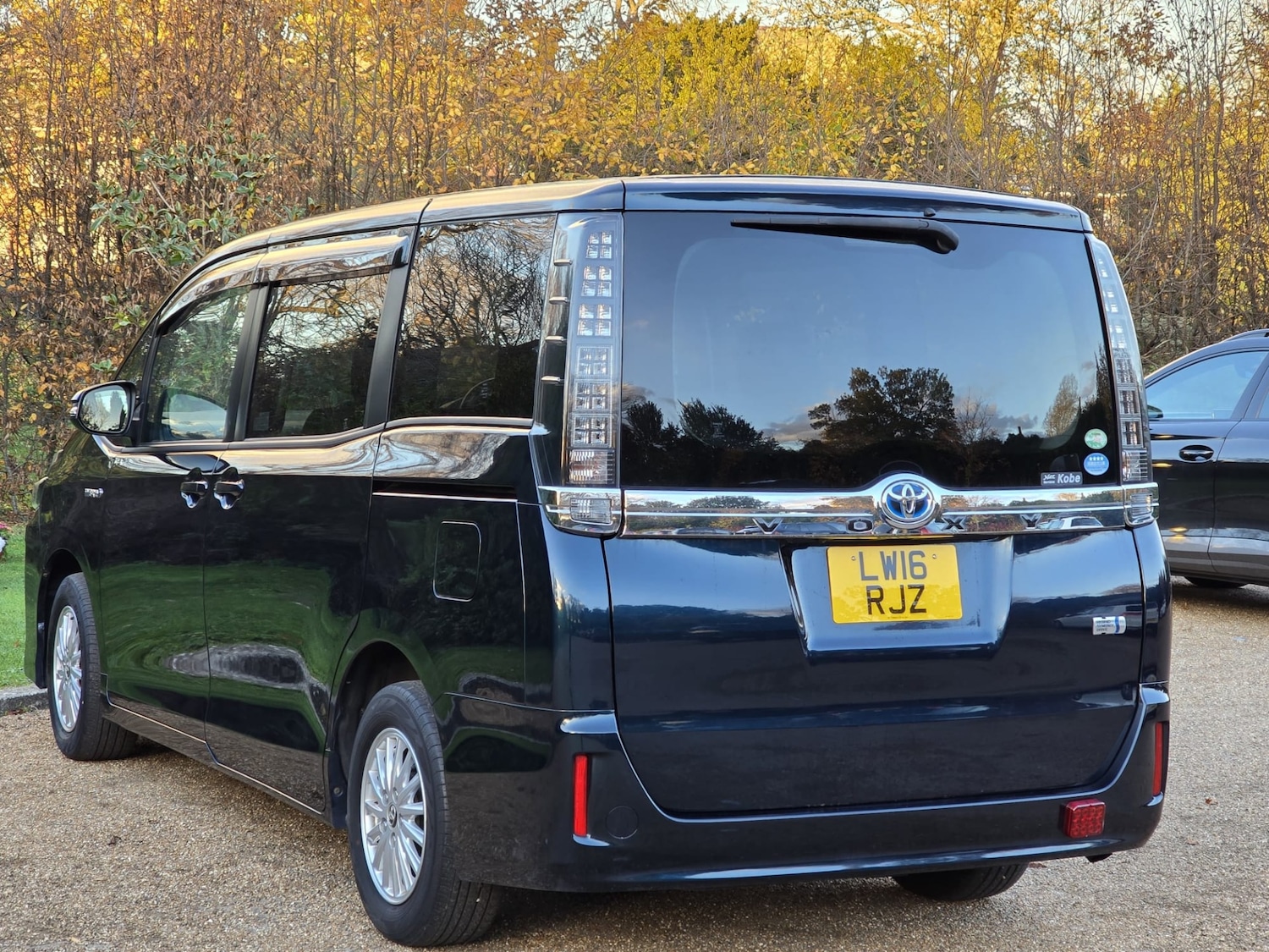 Used Toyota Voxy 2016 for sale - 76519802: Photo 19