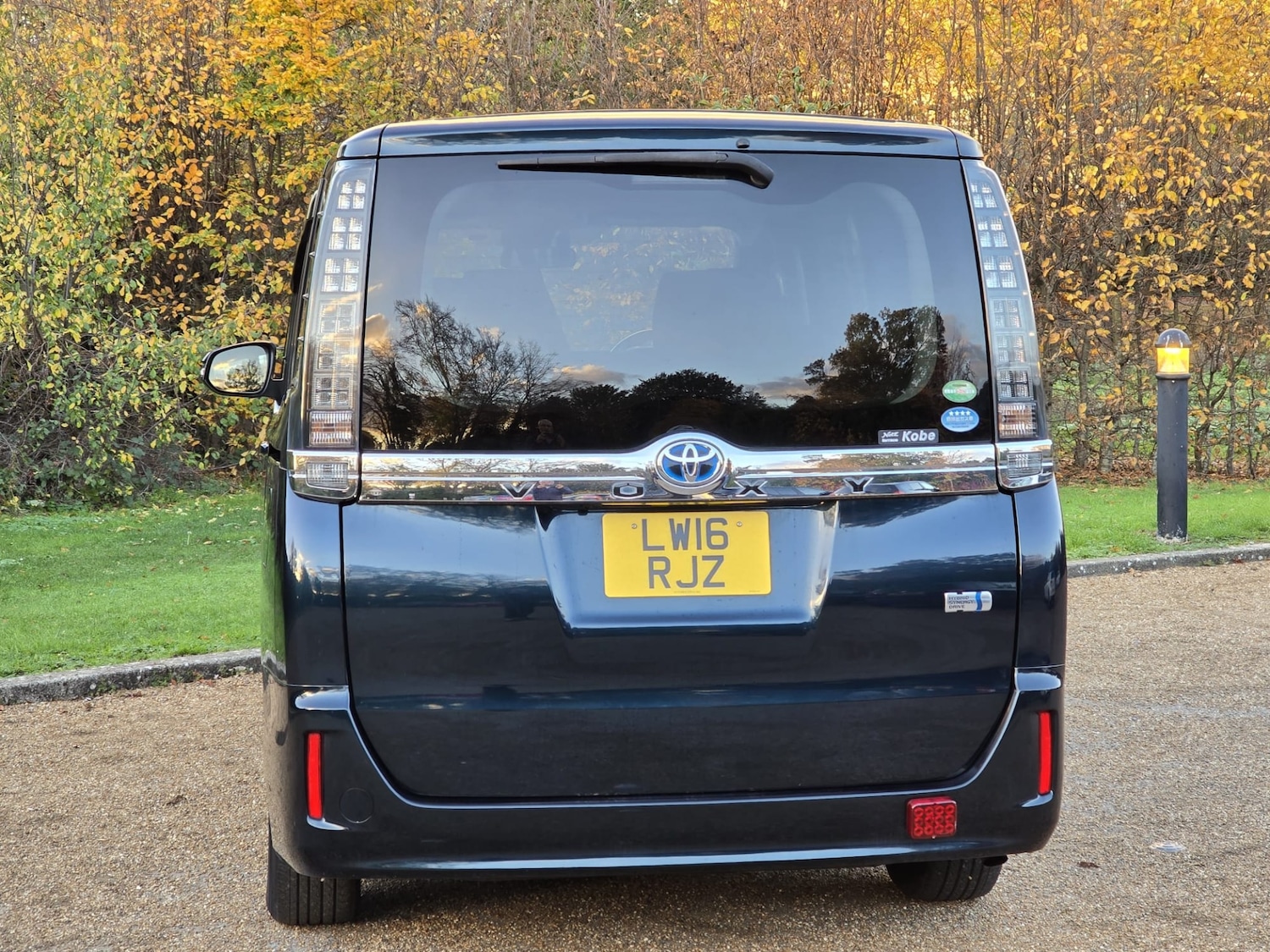 Used Toyota Voxy 2016 for sale - 76519802: Photo 23