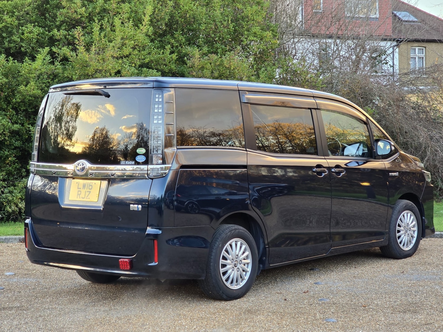 Used Toyota Voxy 2016 for sale - 76519802: Photo 27