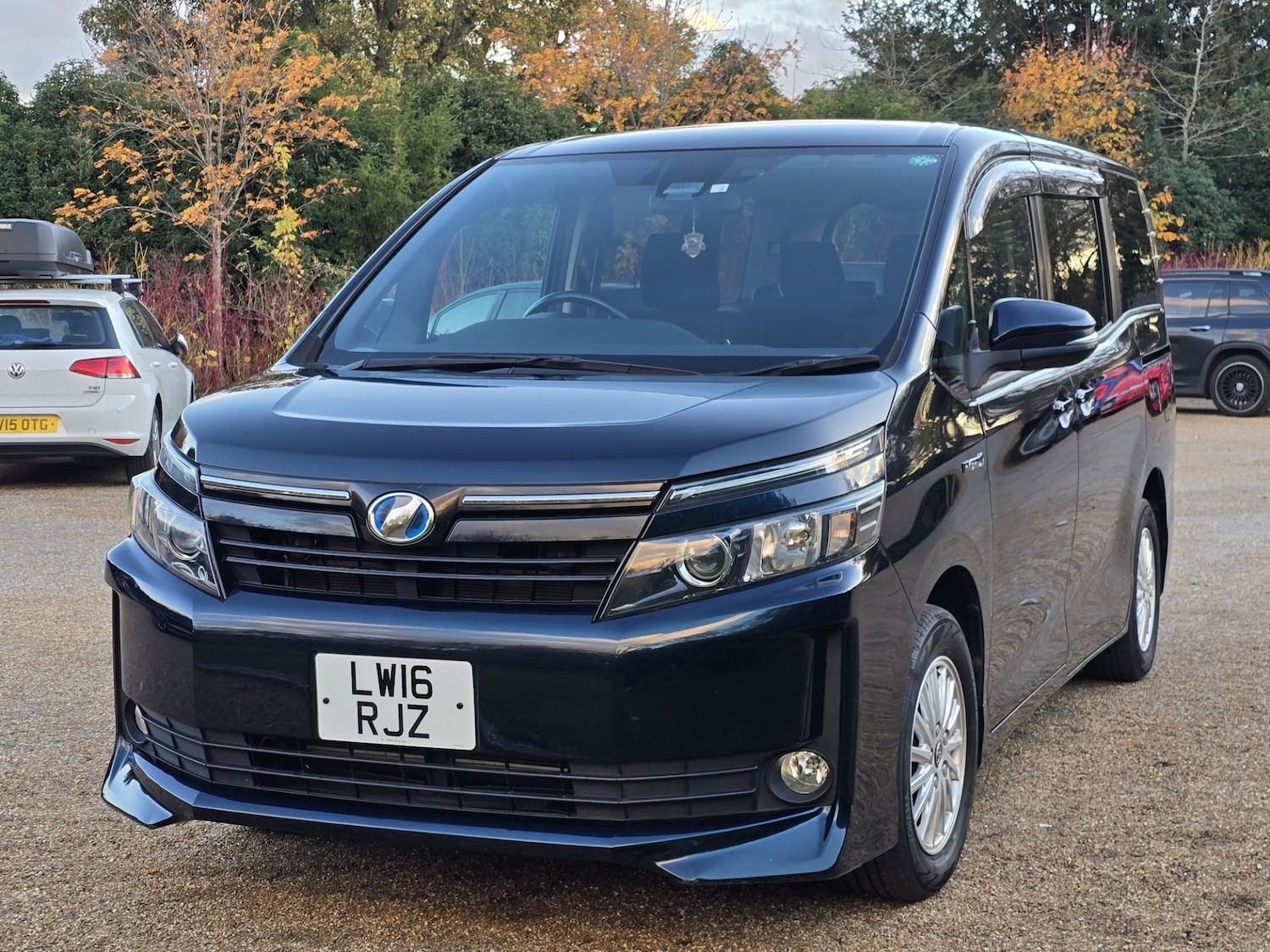 Used Toyota Voxy 2016 for sale - 76519802: Photo 8