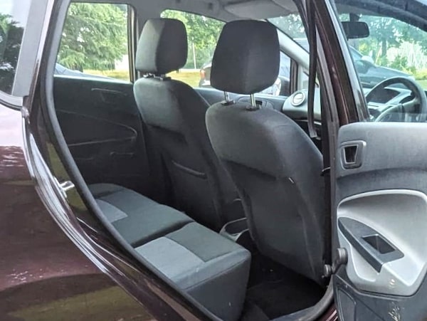 Used Ford Fiesta 2010 for sale - 75624253: Photo 37