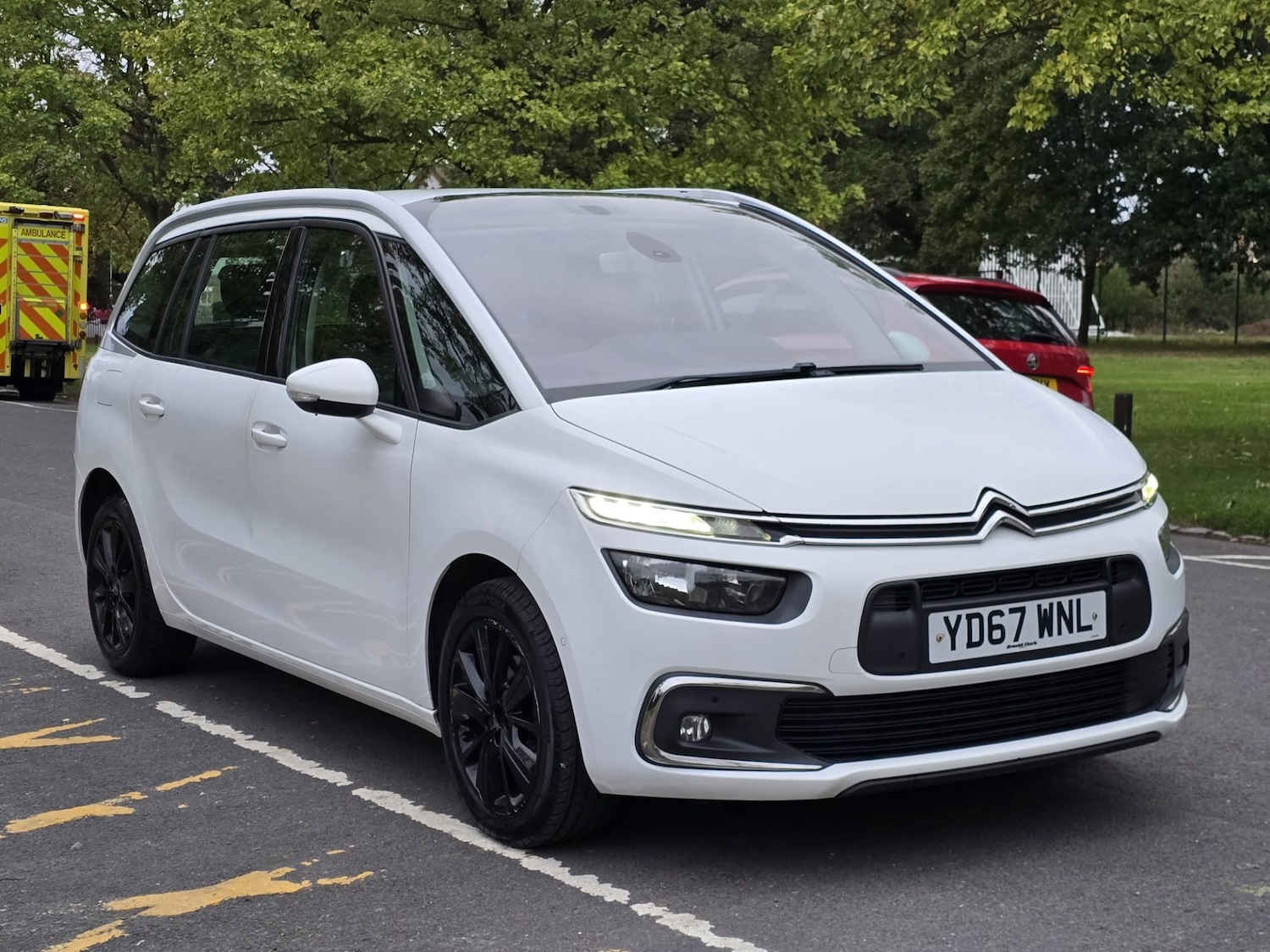 Used Citroen C4 Grand Picasso 2017 for sale - 75988272: Photo 1