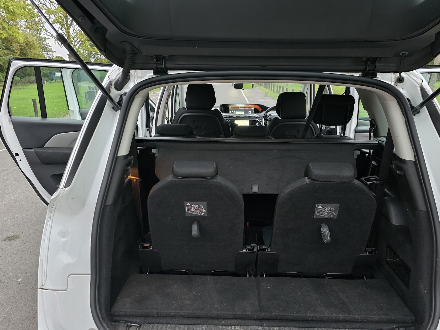 Used Citroen C4 Grand Picasso 2017 for sale - 75988272: Photo 28