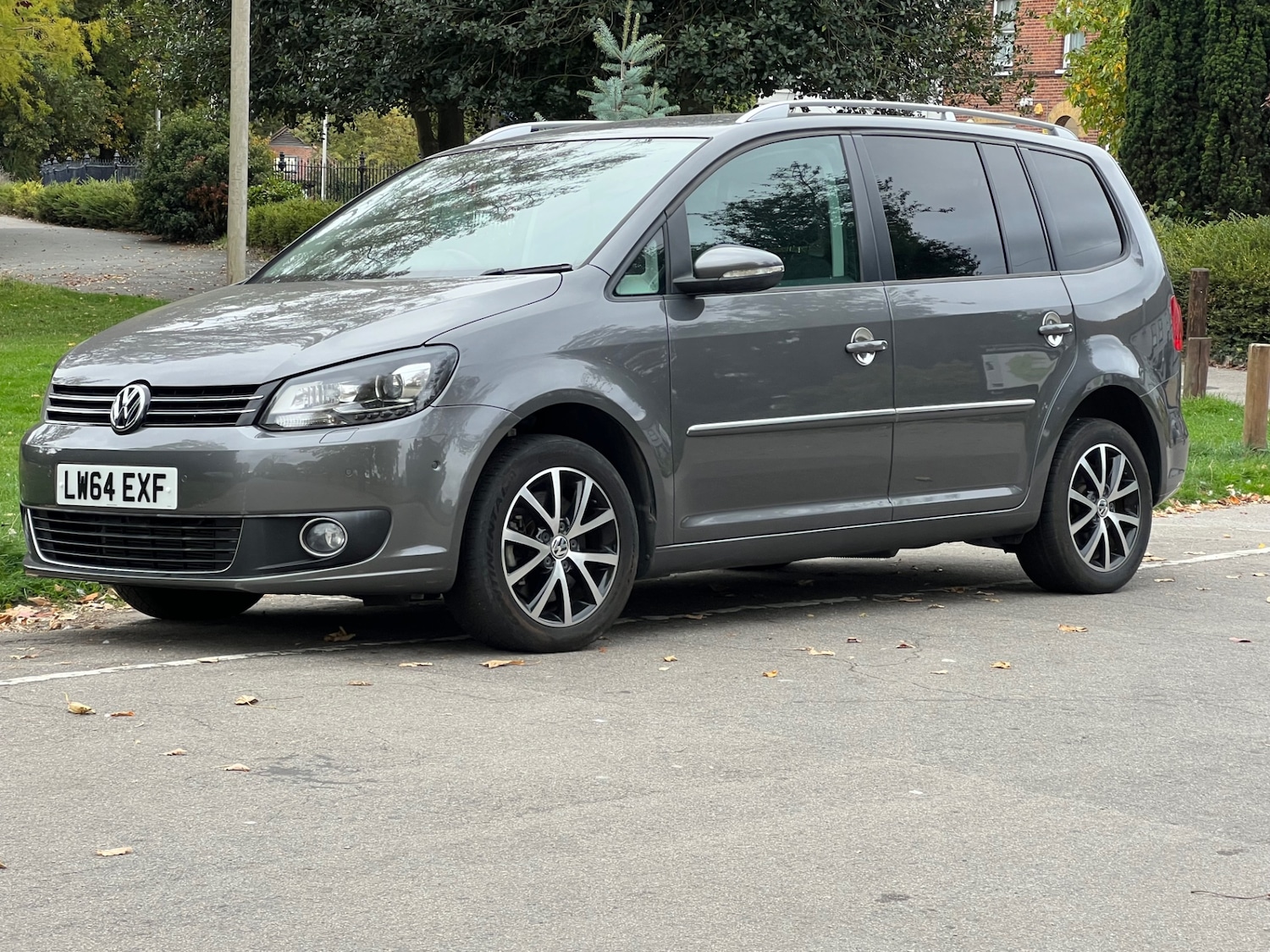 Used Volkswagen Touran 2015 for sale - 76254843: Photo 24