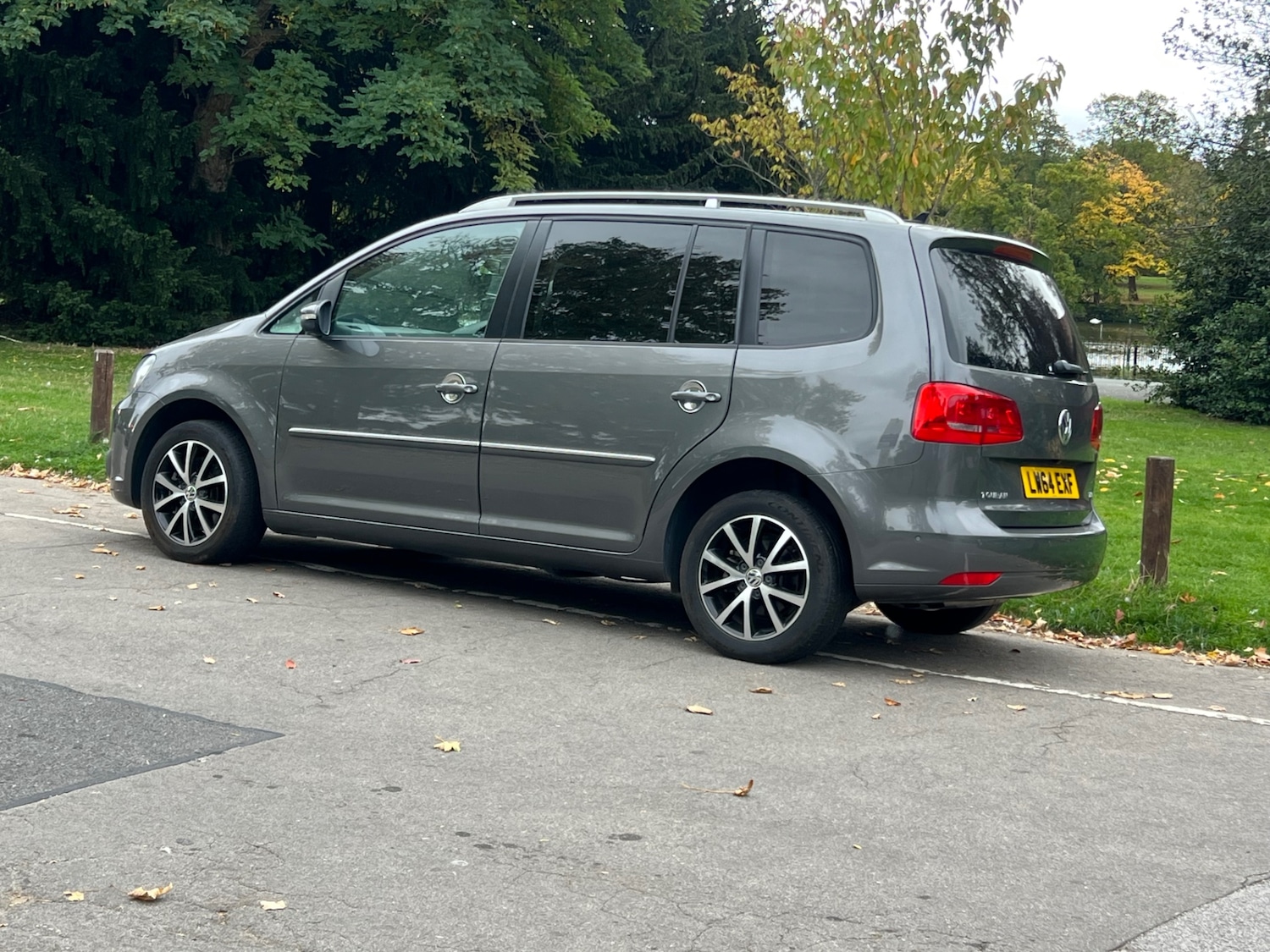 Used Volkswagen Touran 2015 for sale - 76254843: Photo 28