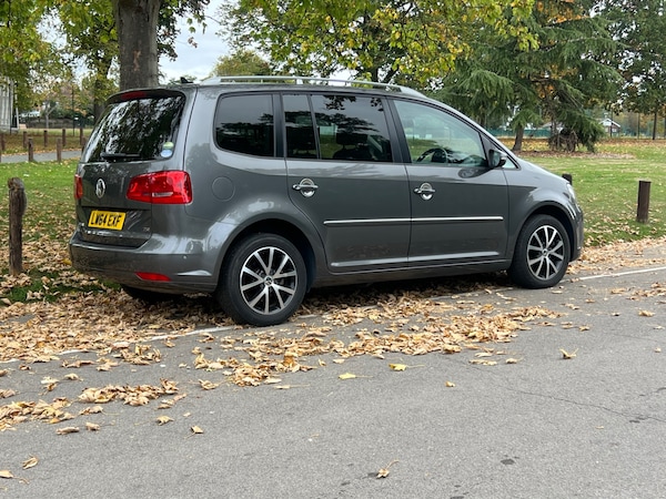 Used Volkswagen Touran 2015 for sale - 76254843: Photo 46