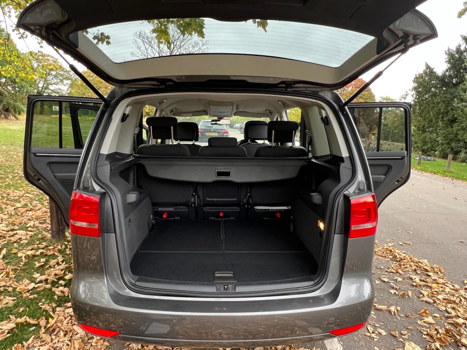 Used Volkswagen Touran 2015 for sale - 76254843: Photo 59