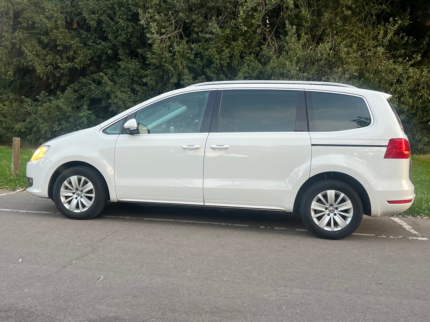 Used Volkswagen Sharan 2011 for sale - 76070529: Photo 10