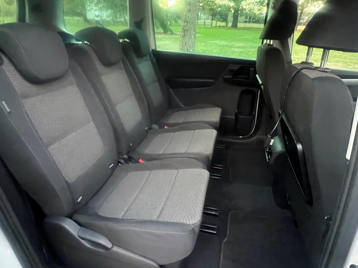 Used Volkswagen Sharan 2011 for sale - 76070529: Photo 19