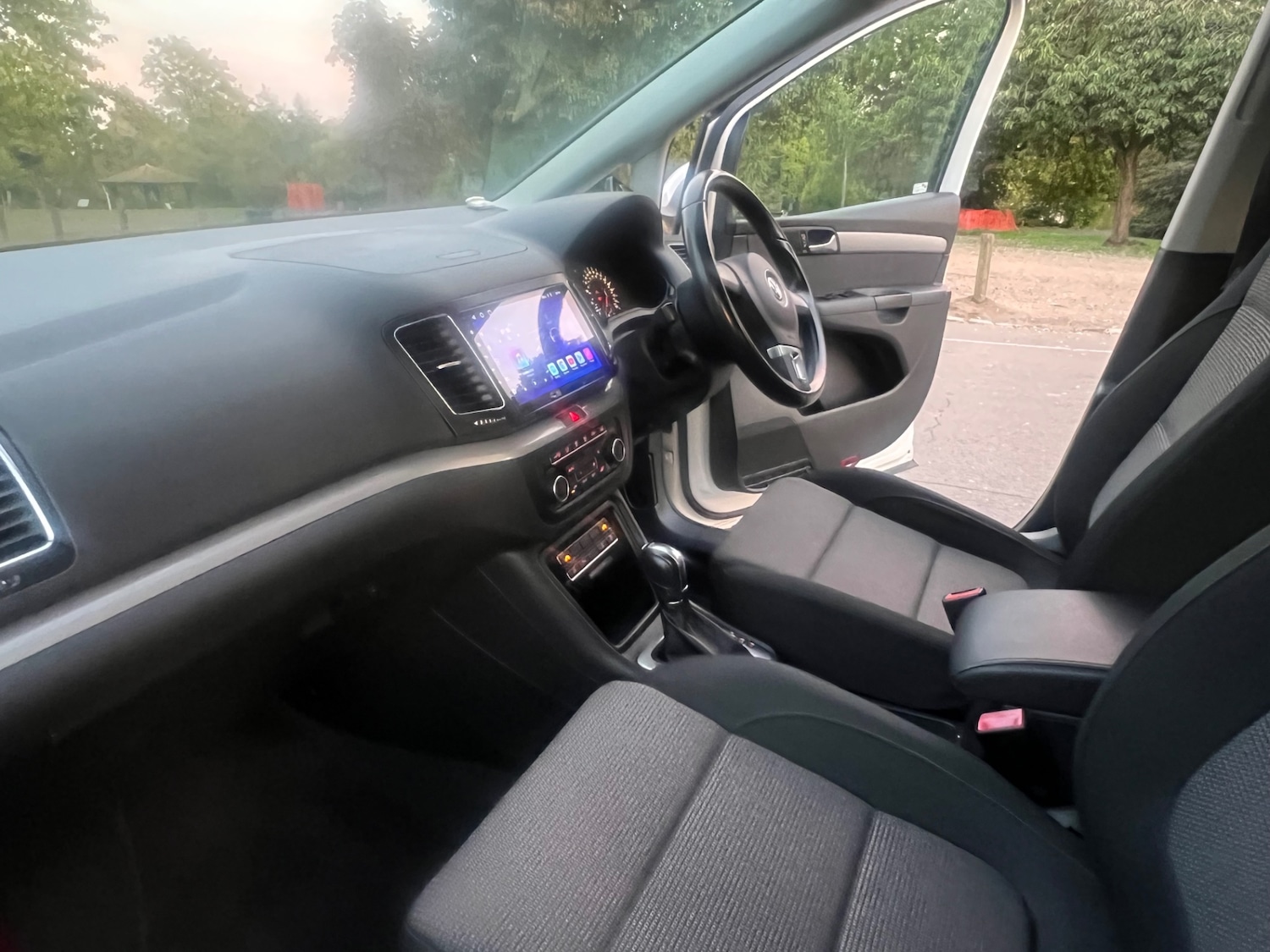 Used Volkswagen Sharan 2011 for sale - 76070529: Photo 23