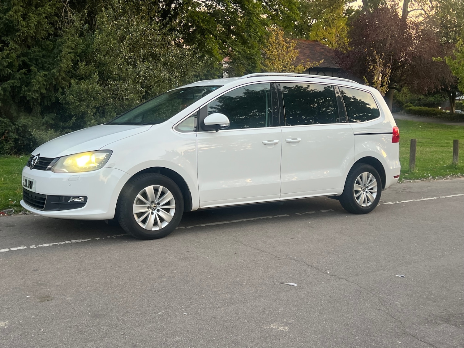 Used Volkswagen Sharan 2011 for sale - 76070529: Photo 9