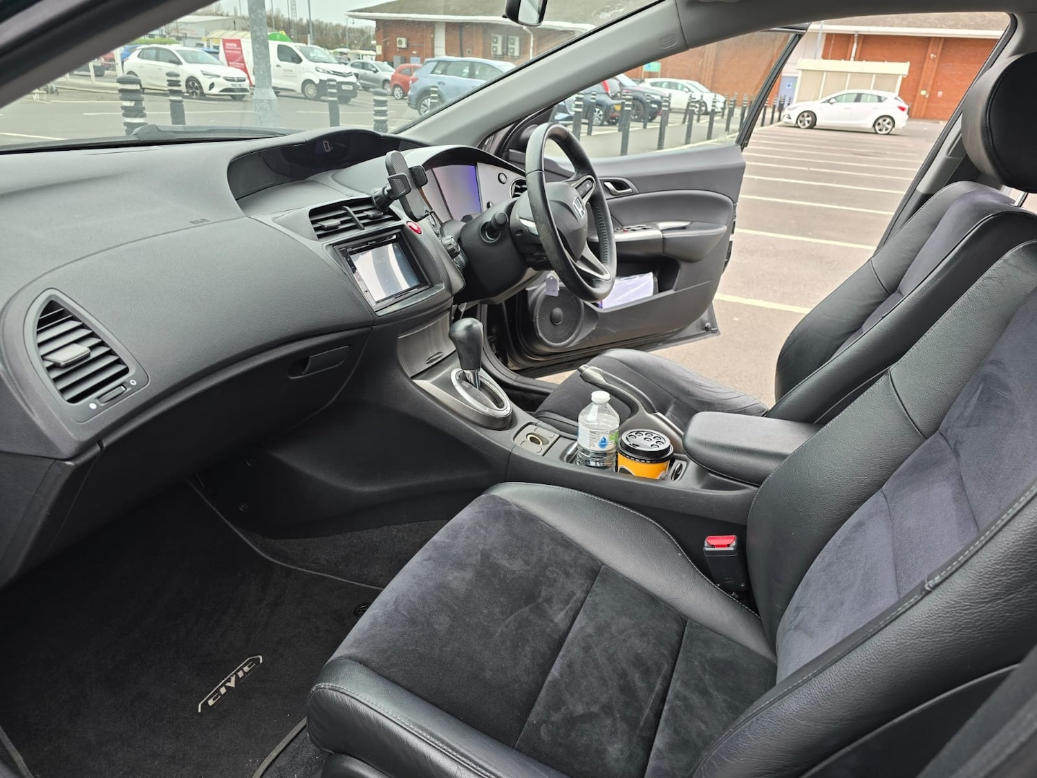 Used Honda Civic 2011 for sale - 77992052: Photo 15