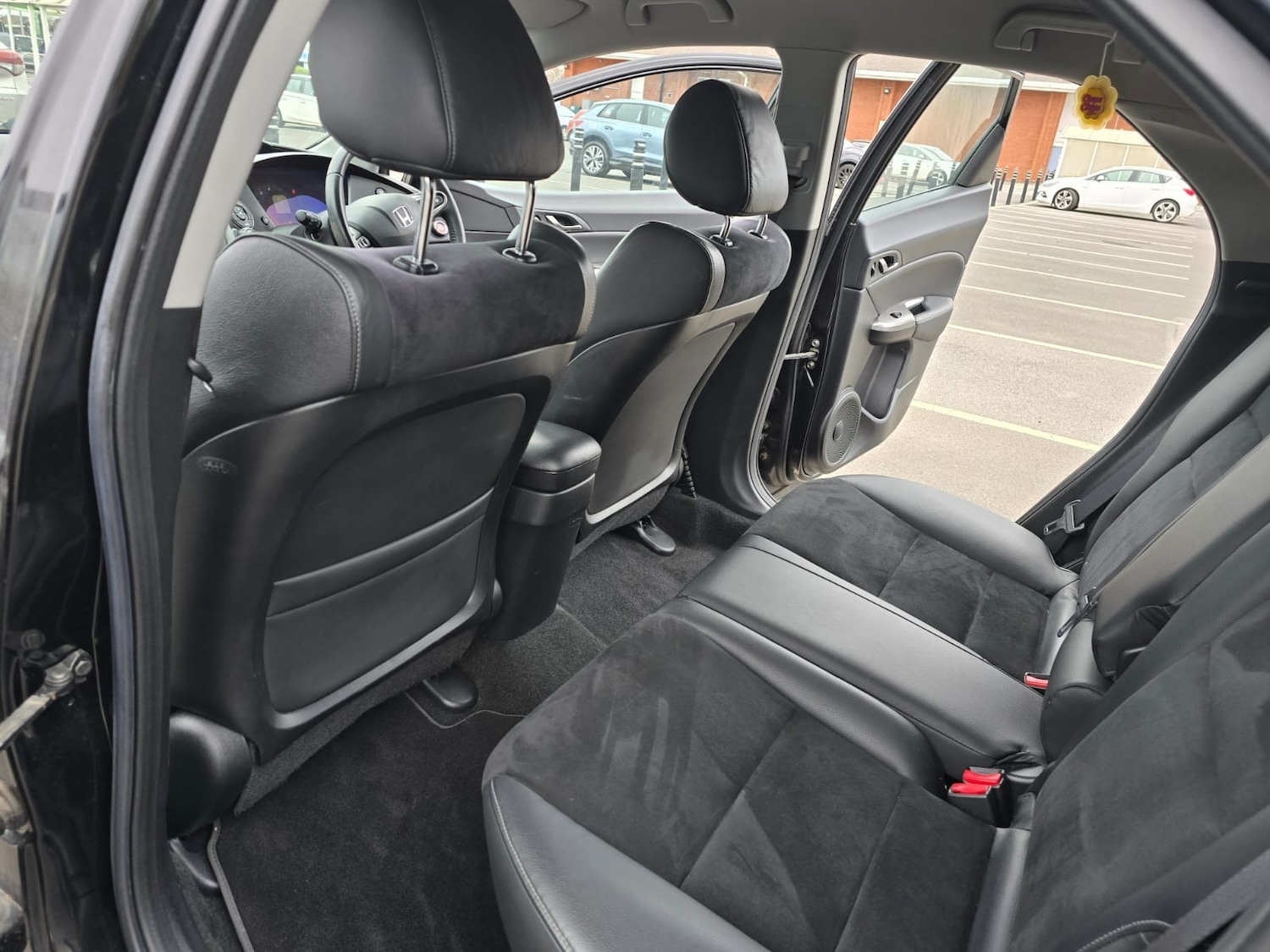 Used Honda Civic 2011 for sale - 77992052: Photo 18